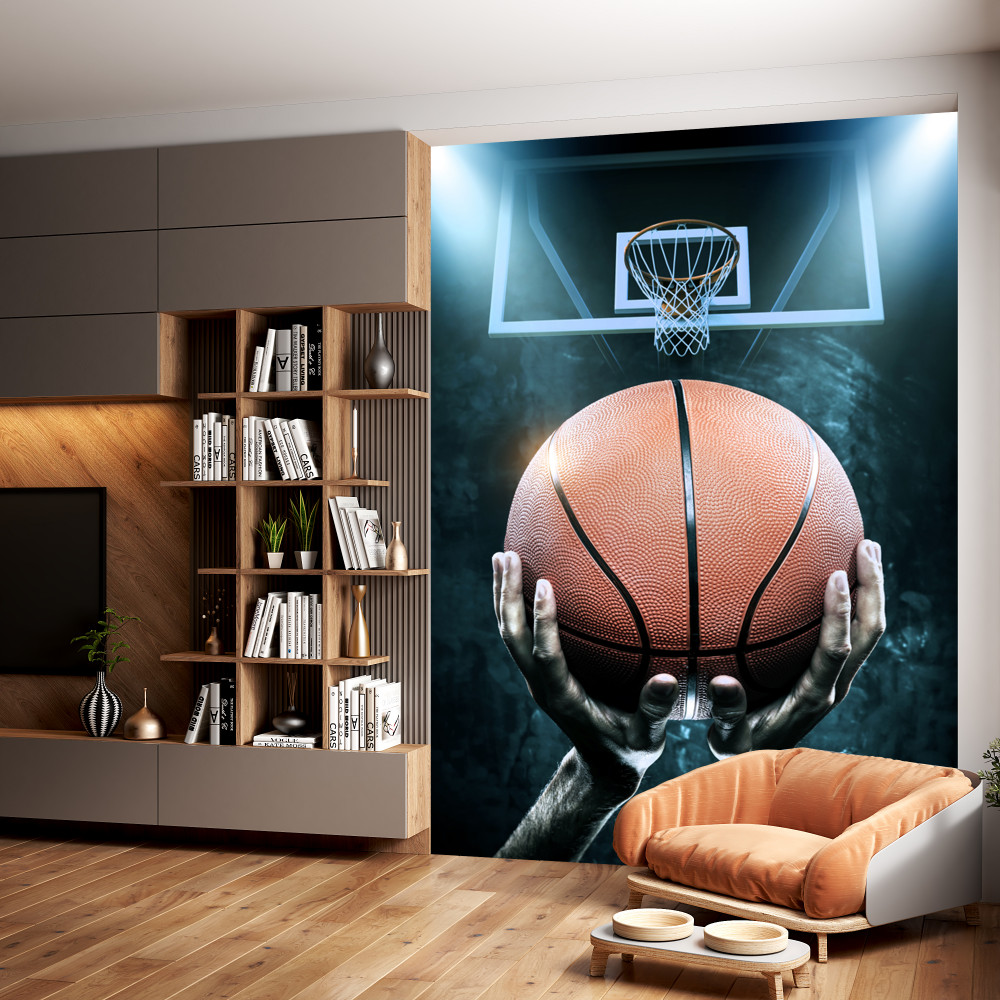 Fototapeta ręce trzymające piłkę do koszykówki na tle pierścienia