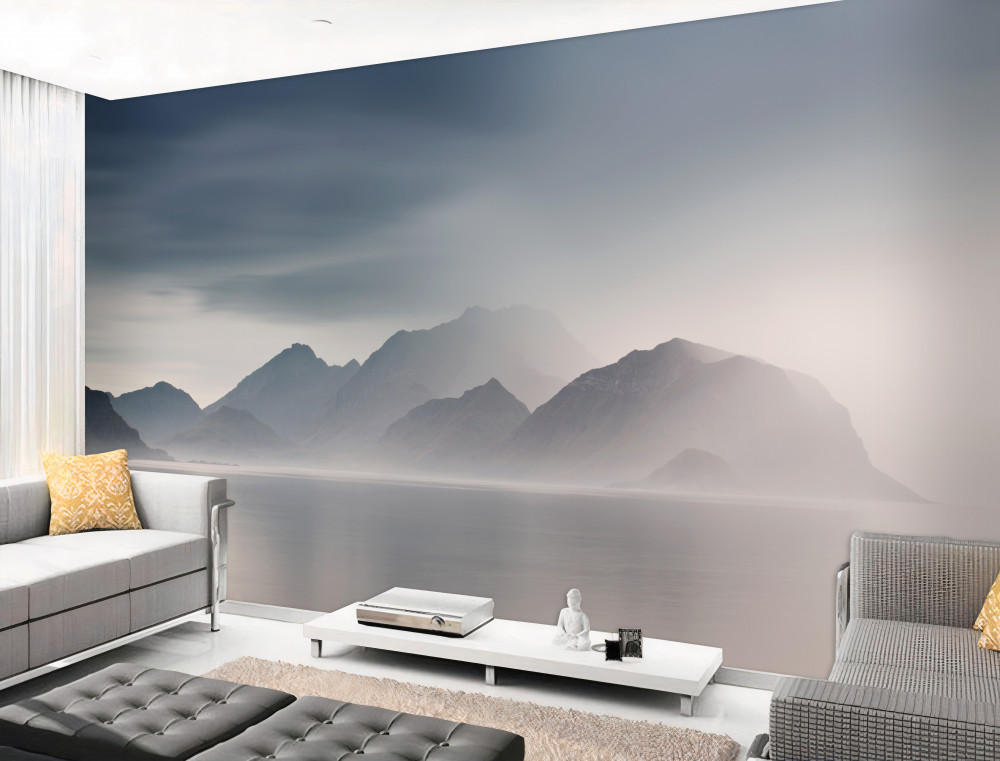 Fototapeta gęsta mgła opada na wodę w pobliżu gór