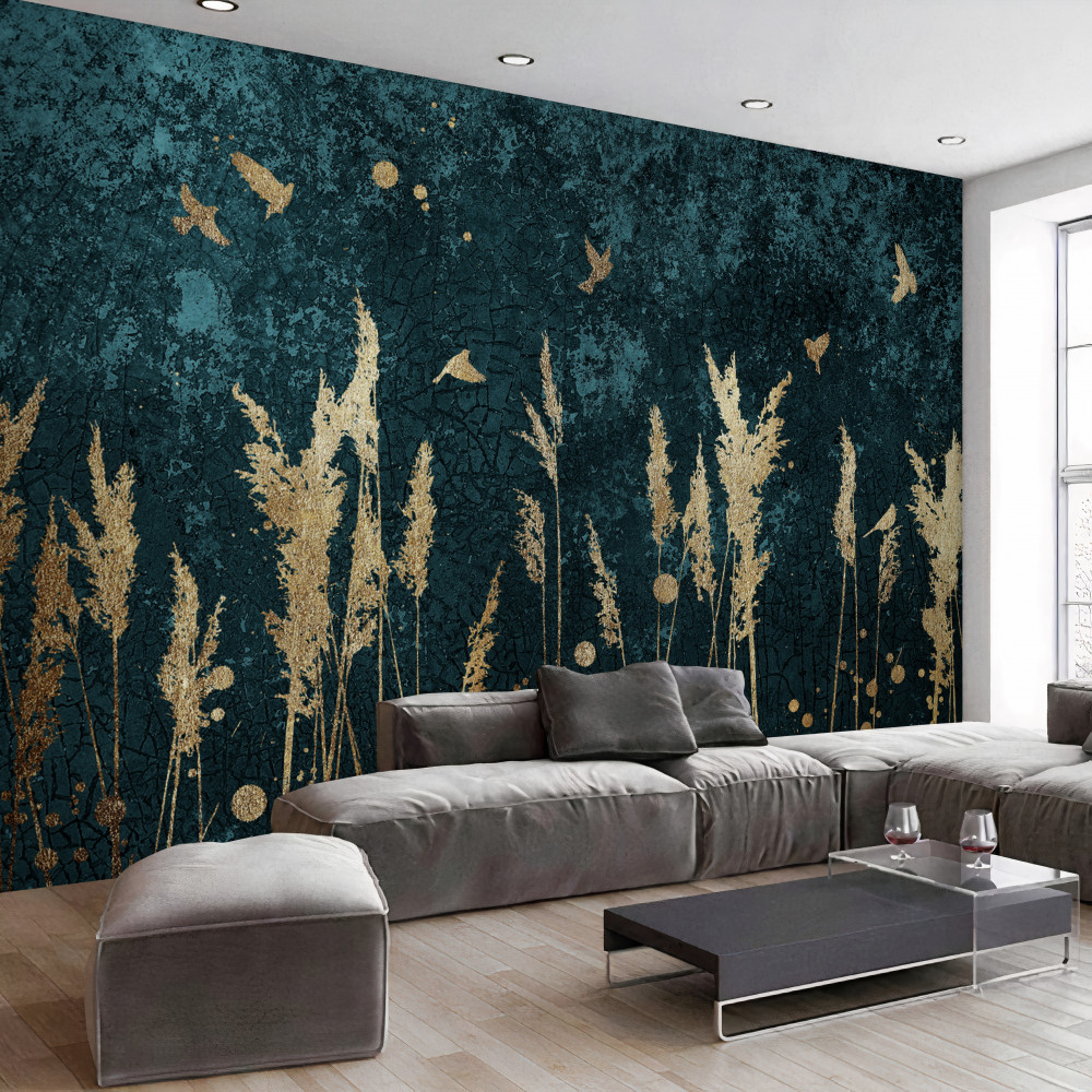 Fototapeta ptaki latają wieczorem nad łąką