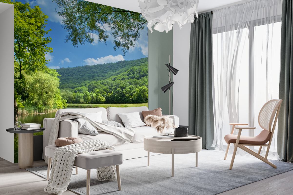 Fototapeta jasny słoneczny dzień na zielonej łące w lesie