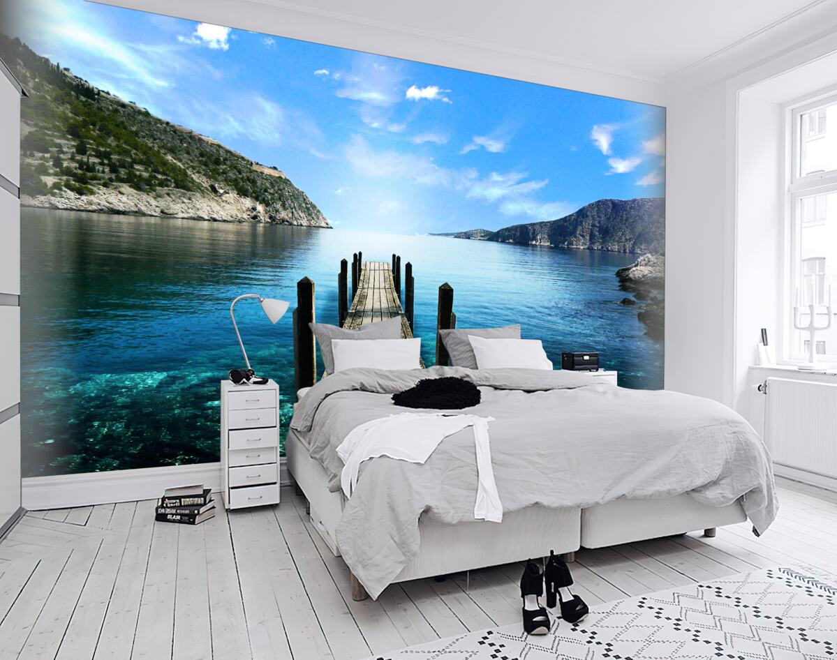 Fototapeta most pontonowy na tle nieba, gór i rzeki