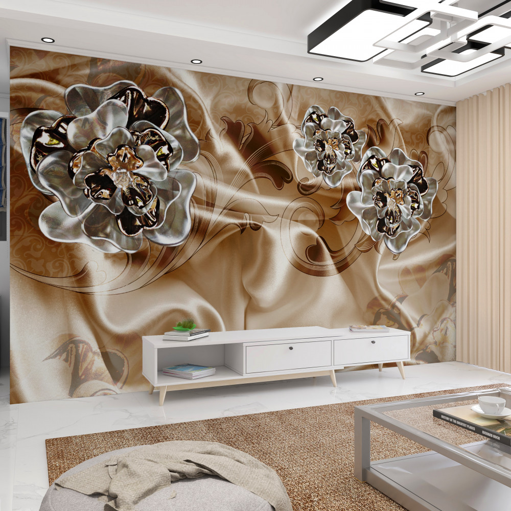 Fototapeta kwiaty ze strasu na brzoskwiniowym jedwabiu