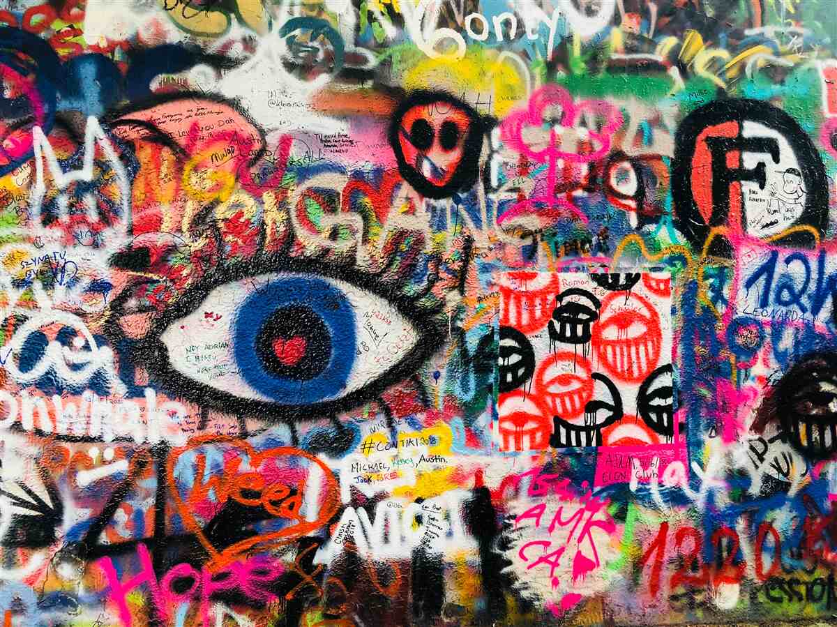 Fototapeta jasne postacie malowane graffiti