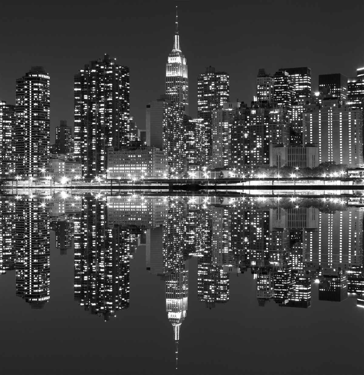 Fototapeta panorama miasta w odbiciach wody