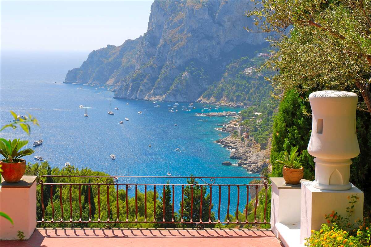 Fototapeta balkon z tarasem i widokiem na ocean